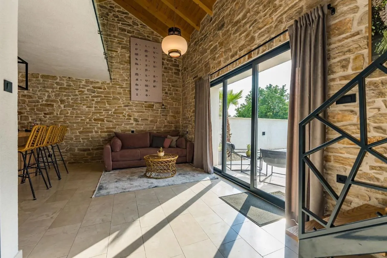 Stone House With Pool Poeta Villa Pridraga Croatia